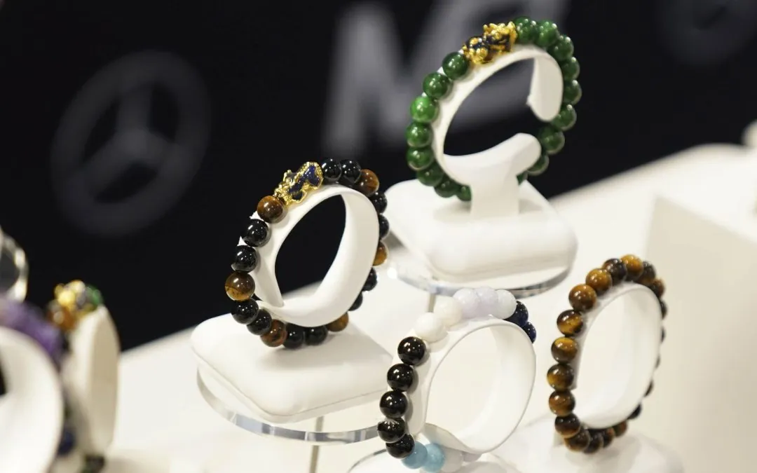 กิจกรรม Lucky Stone Bracelet